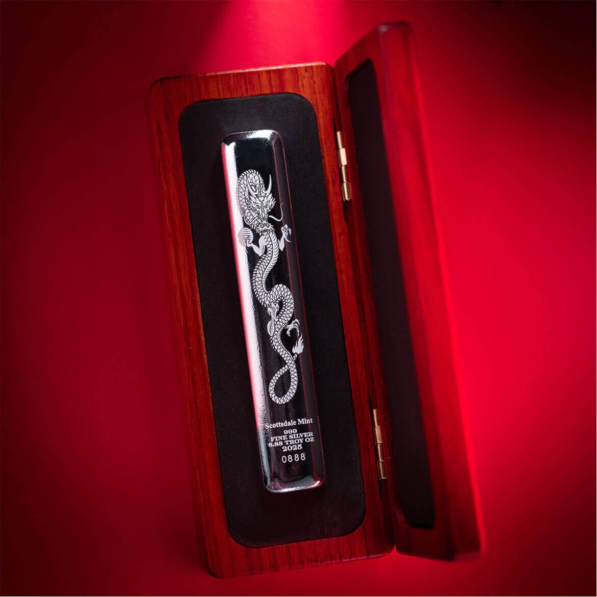 925刻印　銀製　桃型盃台　33g トヒト　東さ7-0811☆2F 2025 1 oz Antique Fiji Silver Snake Rectangular Coin (Box + CoA